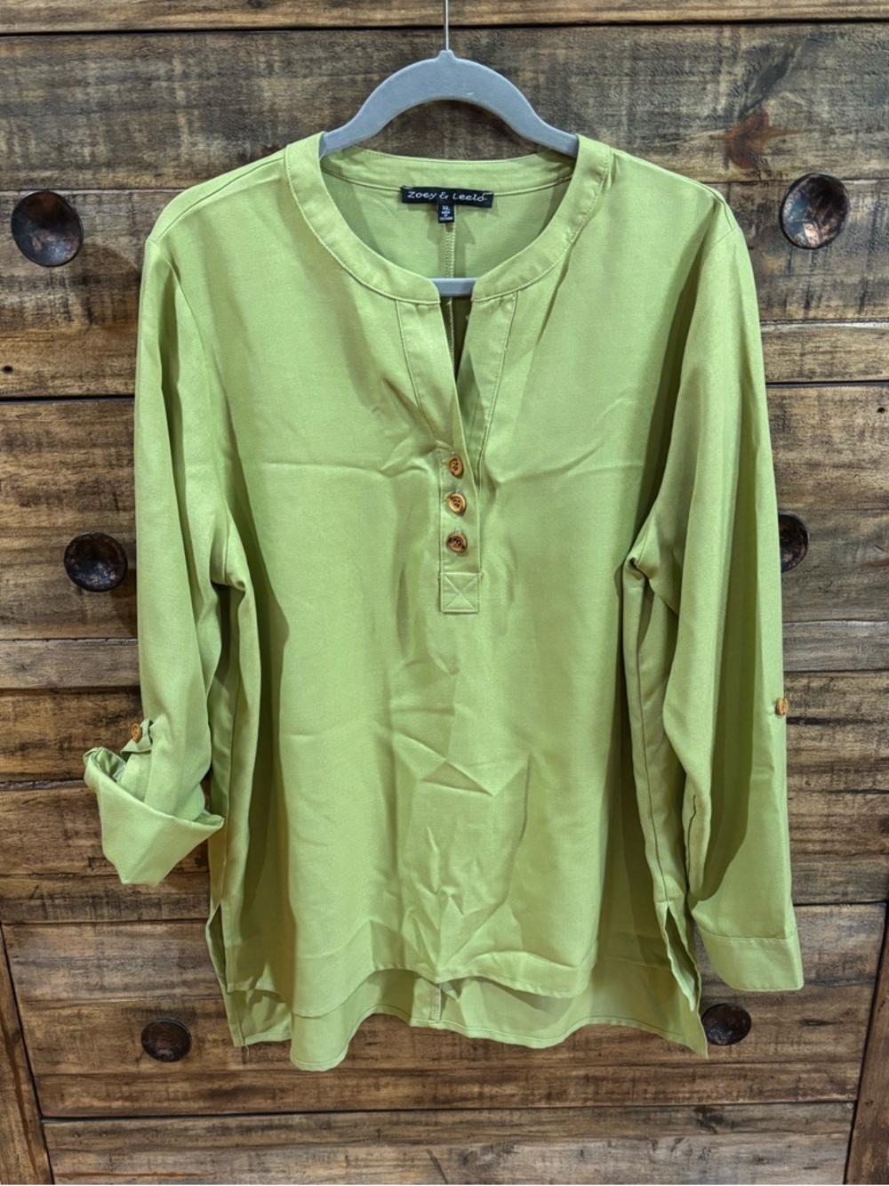 Zoey & Leelo Green Long-Sleeve Top